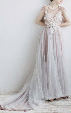Mariage Odri Boho Mariage sur la plage Mariage bohème Robe de mariée violette avec gris laiteux et ivoire poudré
