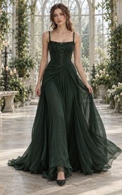 Vestido de dama de honor gótico verde esmeralda con tirantes finos, gasa, corsé con cordones y drapeado de corte amplio y fluido.