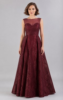 Robe de soirée bordeaux illusion bateau trapèze avec corsage en dentelle