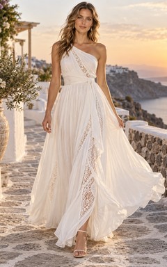 Robe de mariée bohème asymétrique en dentelle géométrique fendue et mousseline fluide à une épaule, ornée d'une robe de mariée fluide en mousseline et dentelle.