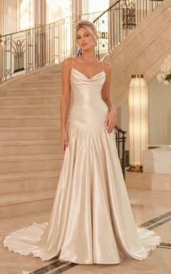 Brautkleid aus Satin mit Wasserfallausschnitt und tiefer Taille, bodenlang