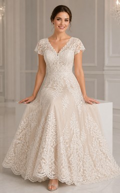 Vestido de novia de gala vintage de talla grande con escote en V, encaje y mangas cortas