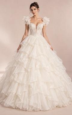 Ballkleid aus Organza mit herzförmigem Herzausschnitt, kurzen Ärmeln und Stufenrock