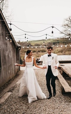 Robe de mariée blanche bustier pour l'extérieur