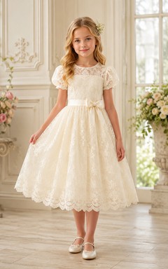 Vintage Blumenmädchenkleid in A-Linie mit Spitze, Rundhalsausschnitt, Puffärmeln, Muschelsaum und Schleife, teelang