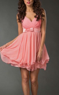 Robe courte sans manches en mousseline