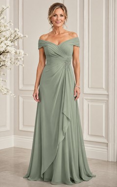 Salbeigrünes schulterfreies A-Linien-Chiffonkleid für Mütter