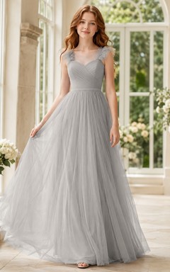 Vestido de dama de honor juvenil gris acero, corte en A, escote corazón, sin mangas, con volantes, estilo romántico.