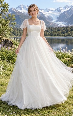 Einfaches Brautkleid aus Tüll in A-Linie mit eckigem Ausschnitt, Puffärmeln