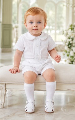 Conjunto de bautizo de dos piezas para bebé niño, con cuello Peter y mangas cortas, de encaje blanco.
