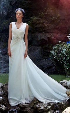 Langes, ärmelloses Chiffonkleid in A-Linie mit V-Ausschnitt, Reißverschluss, Perlenstickerei und Raffungen