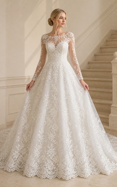 Vestido de novia romántico de corte capilla con escote barco y mangas largas en A