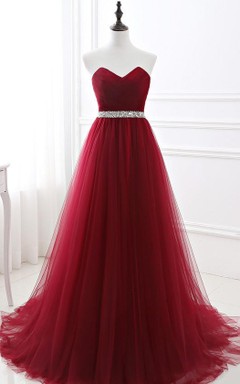 Robe de soirée romantique sans manches en tulle, longue jusqu'au sol, coupe trapèze, ornée de perles et de perles.