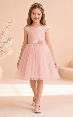Adorable vestido de niña de las flores, color rosa empolvado, con mangas cortas, encaje y tul, corte en A y largo hasta la rodilla.