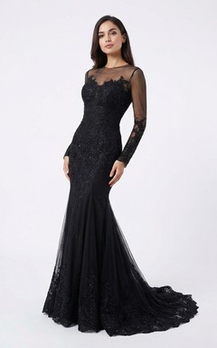 Robe de soirée sirène en dentelle noire avec longues manches transparentes et corsage illusion