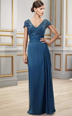 Bodenlanges, paillettenbesetztes Chiffon-Abendkleid mit kurzen Ärmeln und V-Ausschnitt