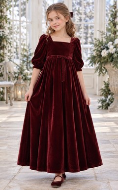 Burgunderfarbenes Samtkleid für Blumenmädchen mit eckigem Ausschnitt, Empire-Ärmeln und Puffärmeln, knöchellang