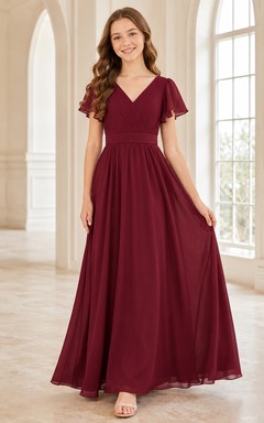 Robe de demoiselle d'honneur junior bordeaux, coupe trapèze, col en V, manches courtes froncées, style romantique