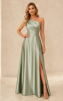 Celadonfarbenes, schulterfreies, bodenlanges A-Linien-Abendkleid aus Satin mit Schlitz – Moderner Stil