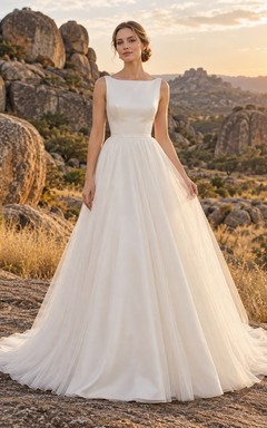 Vestido de novia sencillo y modesto con escote barco, de satén y tul, sin mangas y falda larga.