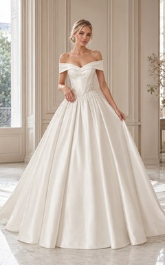 Robe de mariée de bal plissée en satin à épaules dénudées et traîne chapelle