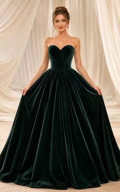 Luxury Dark Green Strapless Sweetheart Velvet Ball Gown Floor-Length Formal Dress