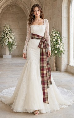 Schottisches Tartan-Schärpen-Langarm-Meerjungfrauen-Vintage-Hochzeitskleid mit eckigem Ausschnitt und Spitze