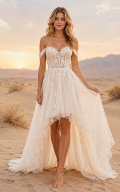 Schulterfreies Boho-Hochzeitskleid mit asymmetrischem Saum und tiefem Schnitt für die Wüste
