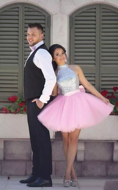 Ärmelloses, kurzes Mini-Abendkleid aus Tüll mit Pailletten, Neckholder, hohem Kragen und Reißverschluss in A-Linie