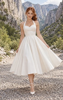 Vestido de novia sencillo de estilo vintage, largo hasta la rodilla, escote halter, escote corazón, sin mangas, de satén plisado y con espalda descubierta.
