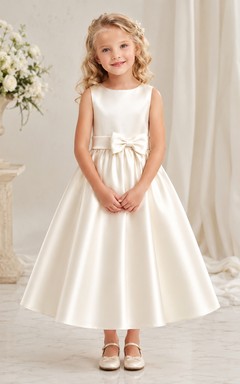 Blumenmädchenkleid aus elfenbeinfarbenem Satin, A-Linie, Rundhalsausschnitt, Teelänge, Schleifendetail