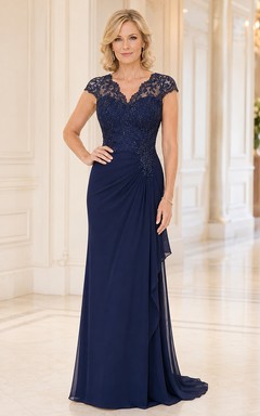 Mutterkleid aus marineblauem Chiffon mit Spitzenoberteil und kurzen Ärmeln