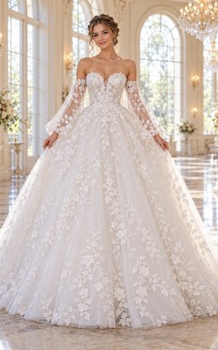 Vestido de novia de gala con tul floral, mangas acampanadas y hombros descubiertos