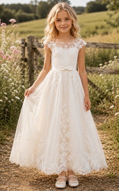 Vestido de niña de flores de tul y encaje con corte en A, mangas cortas, cuello redondo y falda a la altura de la rodilla.