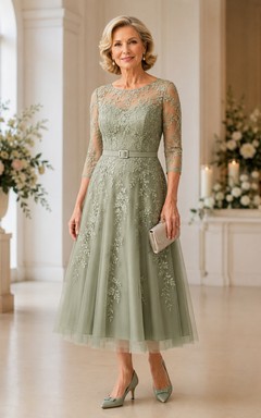 A-Linien-Kleid aus Tüll mit wadenlanger Silhouette, 3/4-Ärmeln und Perlenstickerei