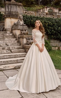 Elegantes, schulterfreies, langes A-Linien-Brautkleid aus Satin mit Spitzenoberteil
