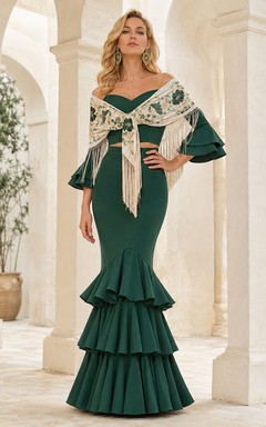 Ensemble flamenco deux pièces vert foncé à épaules dénudées, manches à volants et crop top sirène à volants