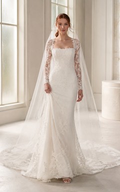 Studio-Hochzeitskleid mit langen Ärmeln, Spitze, Cape und Schleppe
