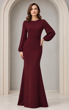 Bordeauxrotes, bodenlanges, elegantes Chiffonkleid mit Meerjungfrauen-Schmuck und langen Ärmeln