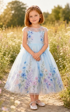 Himmelblaues Blumenmädchenkleid mit Aquarellmuster, kurzen Ärmeln, A-Linien-Schnitt aus Tüll, bedrucktem Rock und wadenlangem Rock im Gartenstil