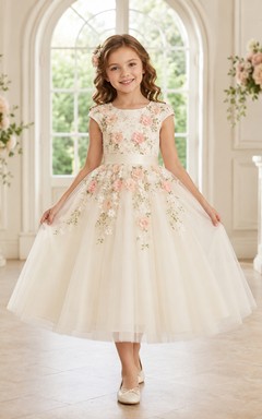 Blumenmädchen-Gartenkleid aus Tüll mit floralen Applikationen, Teelänge und kurzen Ärmeln