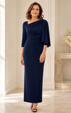 Dunkelblaues, modernes Brautmutterkleid für ältere Bräute: Einseitig schulterfreies, dreiviertelärmeliges Cape-Kleid mit Raffungen und knöchellangem Schnitt
