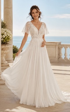 Robe de mariée bohème en dentelle, manches courtes, coupe trapèze, col en V, style plage