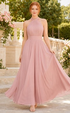 Vestido largo de fiesta formal de gasa plisada color rosa empolvado con escote halter y corte en A.