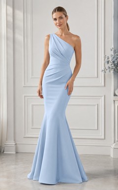 Vestido de noche largo hasta el suelo, de satén azul, sin mangas y con un solo hombro, estilo sirena.