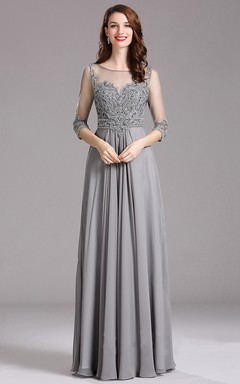 Vestido de gasa con escote tipo barco y detalles de cuentas, largo hasta el suelo, estilo imperio.