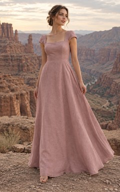 Vestido de novia sencillo de corte A con cuello cuadrado y mangas cortas en color rosa empolvado