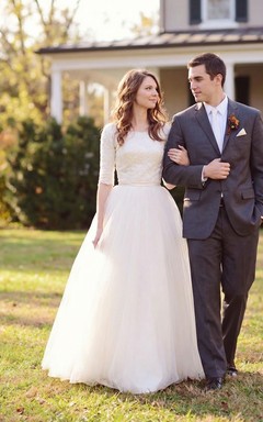 Robe de mariée simple en dentelle et tulle à manches coudes
