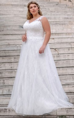 Elegantes, ärmelloses, bodenlanges A-Linien-Hochzeitskleid aus Spitze mit Applikationen