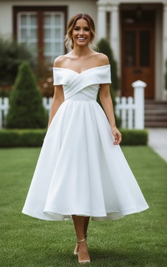 Robe de mariée mi-longue en satin à épaules dénudées, longueur thé